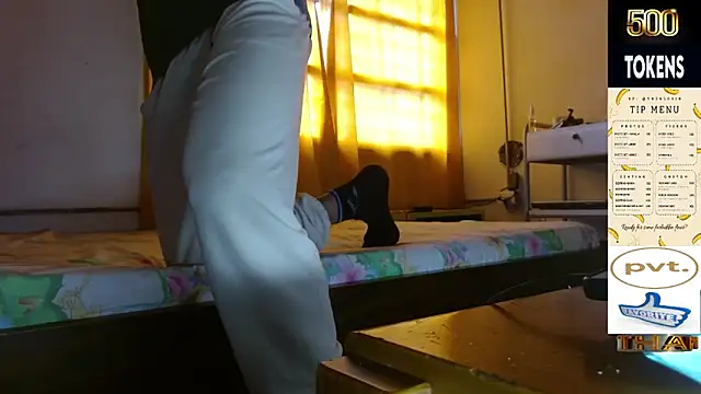 Snapshot of JohanyLatino chatting on 20, 4, 2026 JohanyLatino online show from 20, 4, 2026