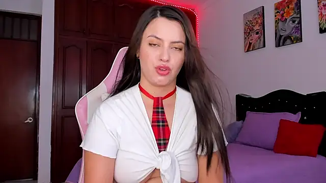 Snapshot of Sara_Squirting_Heels chatting on 6, 4, 2026 Sara Squirting Heels online show from 6, 4, 2026