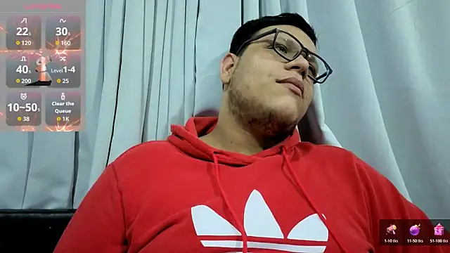 Snapshot of batman2433 chatting on 29, 10, 2025 batman2433 online show from 29, 10, 2025