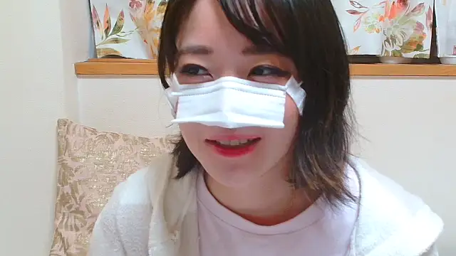 Snapshot of liliyRiSAcha-n chatting on 3, 12, 2025 liliyRiSAcha-n online show from 3, 12, 2025