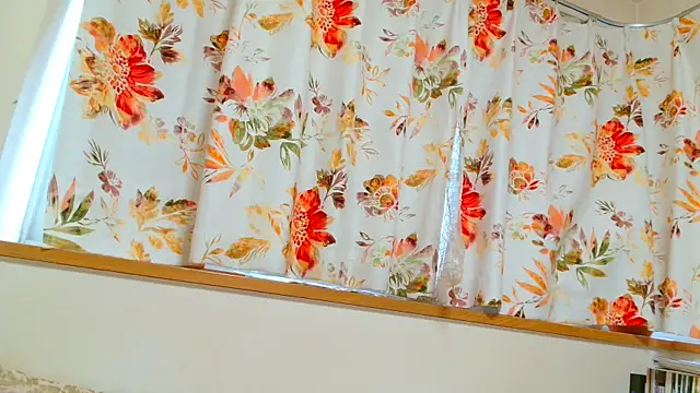 Snapshot of liliyRiSAcha-n chatting on 7, 3, 2026 liliyRiSAcha-n online show from 7, 3, 2026