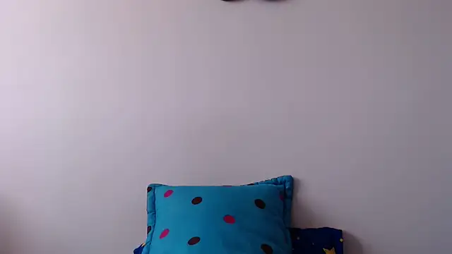 lady hot2xx online show from 4, 2, 2026