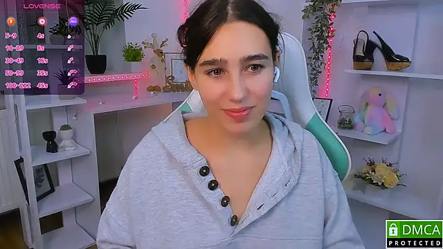 Snapshot of _Eliizabeth_ chatting on 9, 11, 2025 Eliizabeth online show from 9, 11, 2025