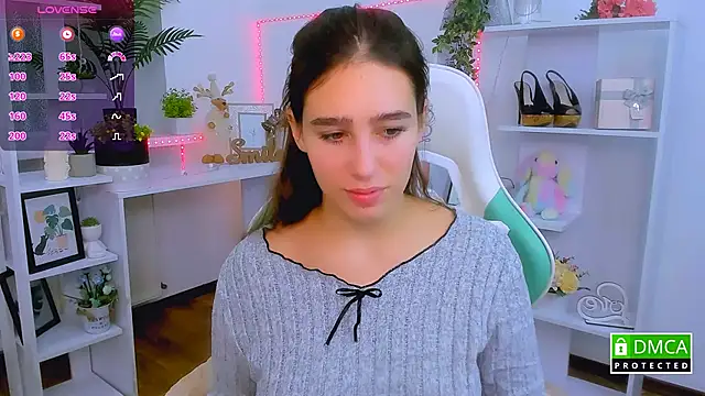 Snapshot of _Eliizabeth_ chatting on 3, 12, 2025 Eliizabeth online show from 3, 12, 2025