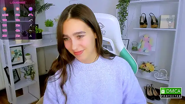 Snapshot of _Eliizabeth_ chatting on 14, 12, 2025 Eliizabeth online show from 14, 12, 2025