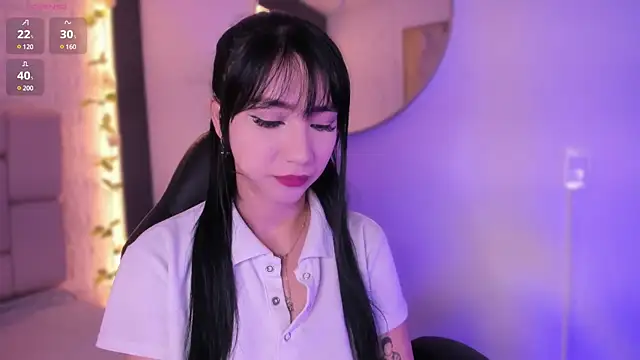 Snapshot of emma_woods_ chatting on 19, 12, 2024 emma woods online show from 19, 12, 2024