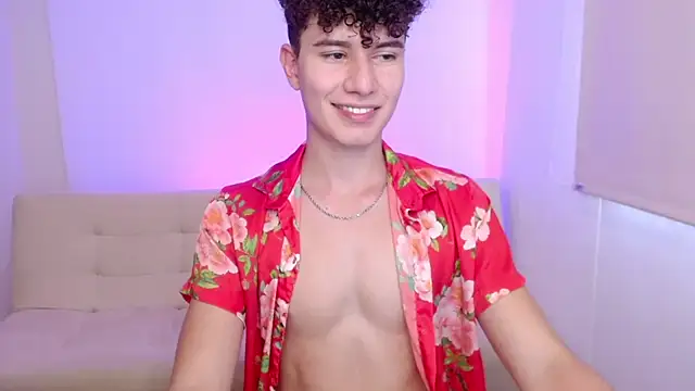 Snapshot of adrian_morelly chatting on 7, 3, 2026 adrian morelly online show from 7, 3, 2026