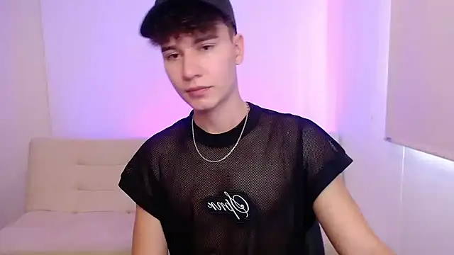 Snapshot of adrian_morelly chatting on 13, 3, 2026 adrian morelly online show from 13, 3, 2026