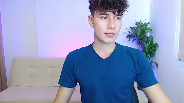 Snapshot of adrian_morelly chatting on 15, 3, 2026 adrian morelly online show from 15, 3, 2026