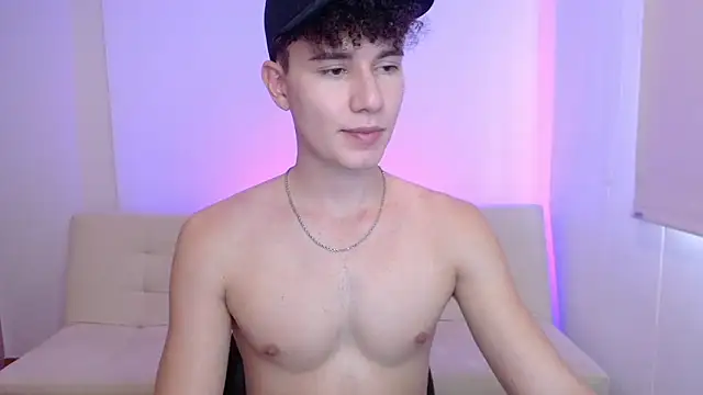 Snapshot of adrian_morelly chatting on 21, 3, 2026 adrian morelly online show from 21, 3, 2026