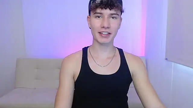 Snapshot of adrian_morelly chatting on 11, 4, 2026 adrian morelly online show from 11, 4, 2026