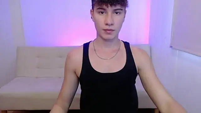 Snapshot of adrian_morelly chatting on 26, 4, 2026 adrian morelly online show from 26, 4, 2026