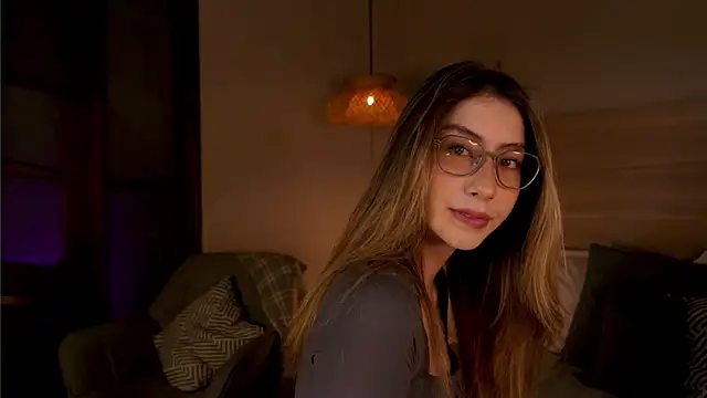 Snapshot of lua_ferch__ chatting on 4, 11, 2025 lua ferch online show from 4, 11, 2025