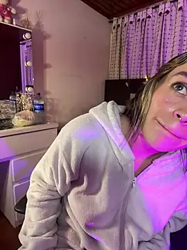 Snapshot of Natalia_Suarez chatting on 13, 3, 2025 Natalia Suarez online show from 13, 3, 2025