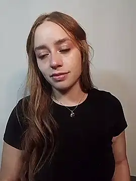 Snapshot of Natalia_Suarez chatting on 2, 4, 2026 Natalia Suarez online show from 2, 4, 2026