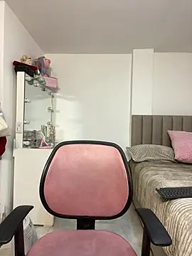 Snapshot of Natalia_Suarez chatting on 26, 4, 2026 Natalia Suarez online show from 26, 4, 2026