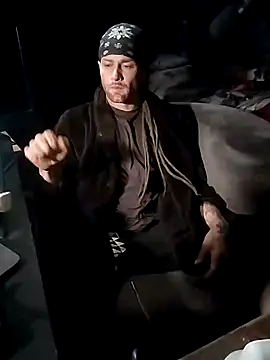 Snapshot of JaxxxRiott chatting on 1, 3, 2025 JaxxxRiott online show from 1, 3, 2025