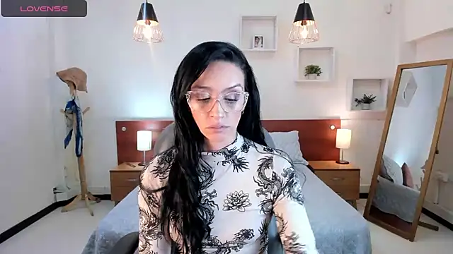 Kristen Garner online show from 19, 1, 2025