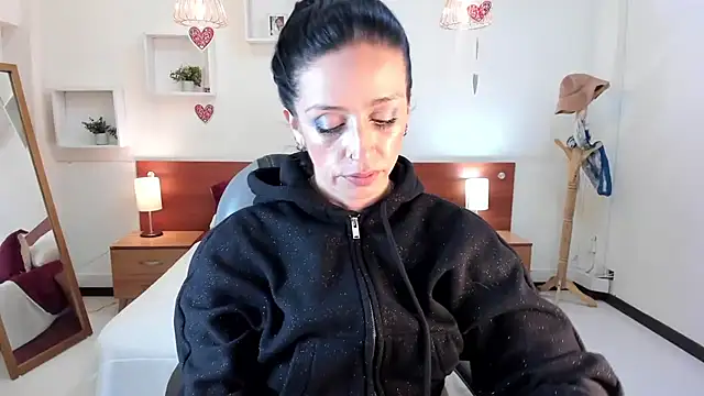 Kristen Garner online show from 20, 2, 2025