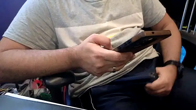 Snapshot of Sakhtlaundaz chatting on 3, 4, 2026 Sakhtlaundaz online show from 3, 4, 2026