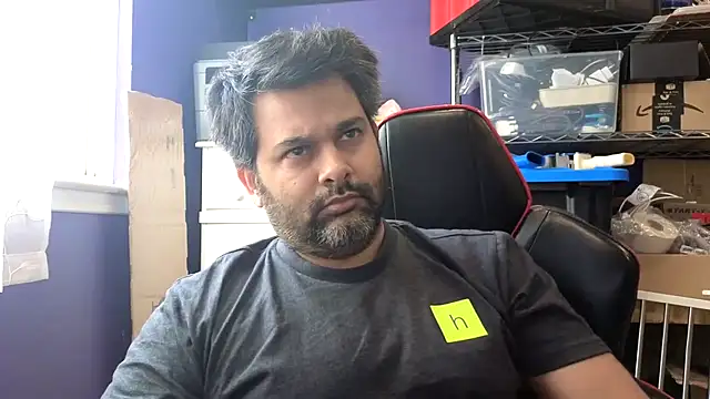 Snapshot of Sakhtlaundaz chatting on 21, 4, 2026 Sakhtlaundaz online show from 21, 4, 2026