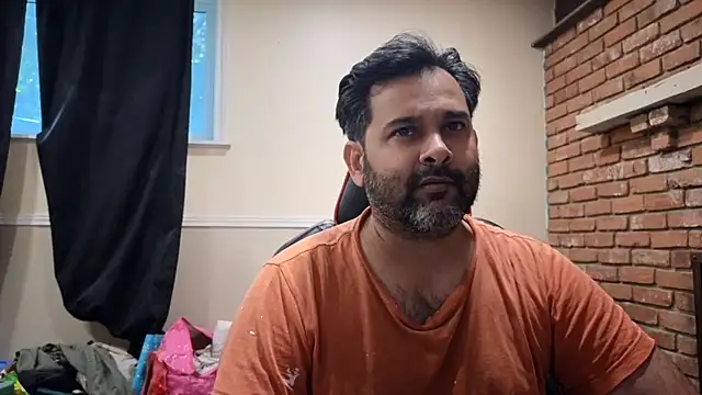 Snapshot of Sakhtlaundaz chatting on 3, 8, 2026 Sakhtlaundaz online show from 3, 8, 2026