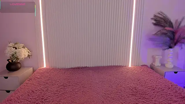 Snapshot of EmilyEvans7 chatting on 7, 3, 2026 EmilyEvans7 online show from 7, 3, 2026