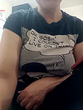 Snapshot of lolo890 chatting on 21, 10, 2025 lolo890 online show from 21, 10, 2025