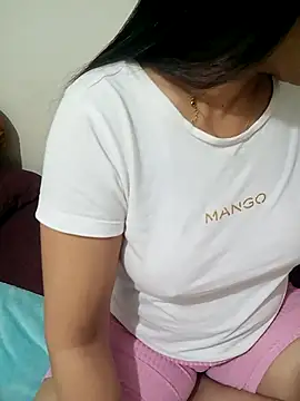 Snapshot of lolo890 chatting on 13, 11, 2025 lolo890 online show from 13, 11, 2025