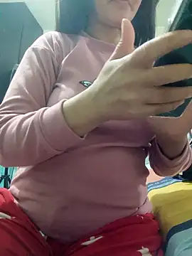 Snapshot of lolo890 chatting on 22, 11, 2025 lolo890 online show from 22, 11, 2025