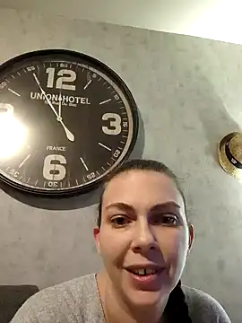 LEAsquirt91 online show from 8, 12, 2024