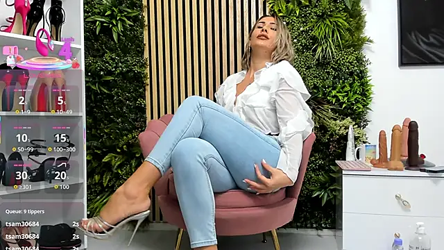 Snapshot of sweetcherry30 chatting on 16, 10, 2025 sweetcherry30 online show from 16, 10, 2025