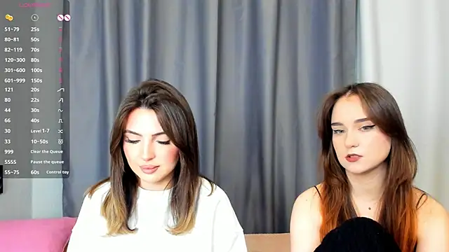 Snapshot of AnnaTeona chatting on 4, 12, 2024 AnnaTeona online show from 4, 12, 2024