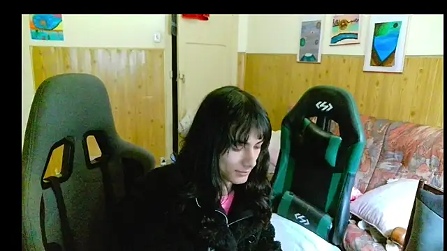 calliemaggotbone online show from 22, 12, 2025