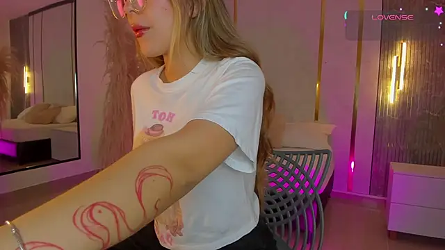 riley sierra online show from 20, 6, 2026