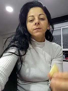 Snapshot of bruneta_sexy23 chatting on 23, 2, 2025 bruneta sexy23 online show from 23, 2, 2025