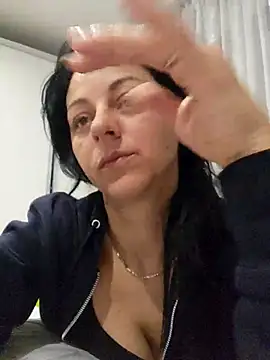 Snapshot of bruneta_sexy23 chatting on 27, 2, 2025 bruneta sexy23 online show from 27, 2, 2025