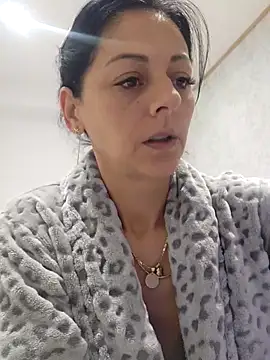 Snapshot of bruneta_sexy23 chatting on 15, 11, 2025 bruneta sexy23 online show from 15, 11, 2025