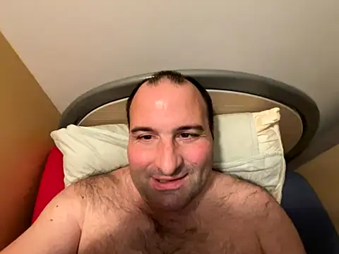 Snapshot of FrankTaylor66 chatting on 12, 11, 2025 FrankTaylor66 online show from 12, 11, 2025