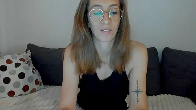 Snapshot of DesireMore90 chatting on 15, 6, 2026 DesireMore90 online show from 15, 6, 2026