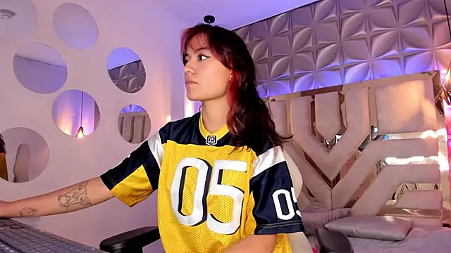 Snapshot of nahia_low chatting on 17, 2, 2025 nahia low online show from 17, 2, 2025