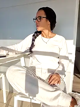 Allana Squirt online show from 27, 11, 2025