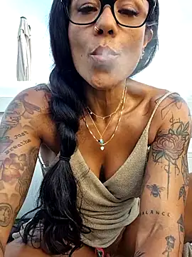 Allana Squirt online show from 21, 6, 2026