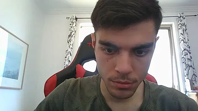 Snapshot of Omarnede chatting on 12, 11, 2025 Omarnede online show from 12, 11, 2025