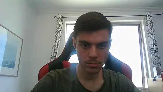 Snapshot of Omarnede chatting on 14, 11, 2025 Omarnede online show from 14, 11, 2025