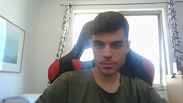 Snapshot of Omarnede chatting on 15, 11, 2025 Omarnede online show from 15, 11, 2025