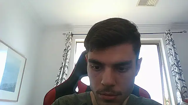 Snapshot of Omarnede chatting on 20, 11, 2025 Omarnede online show from 20, 11, 2025