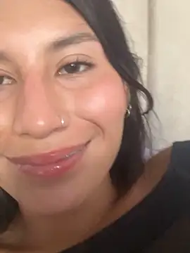 Snapshot of emily_villamil chatting on 29, 1, 2025 emily villamil online show from 29, 1, 2025