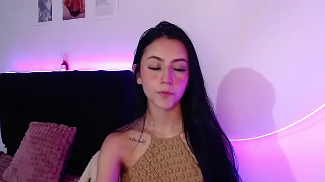 Snapshot of Coralinnee_ chatting on 16, 3, 2025 Coralinnee  online show from 16, 3, 2025