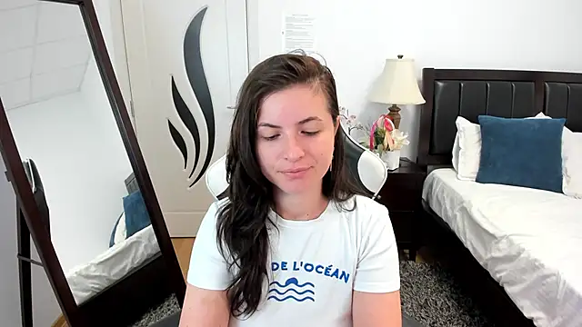 AmyPure  online show from 19, 6, 2026